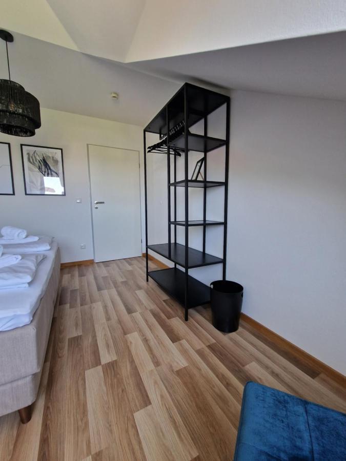 C4S Come4Stay Altoetting - 3-Zi Whg I Zentrale Lage I Parkplatz I Balkon I Wifi I Smarttv I 1 Kingsize, 1 Queensize Bett I Office Arbeitsplatz I Wohnbereich Mit Couch Und Essbereich I Voll Ausgestattete Kueche I Nespresso Exterior foto